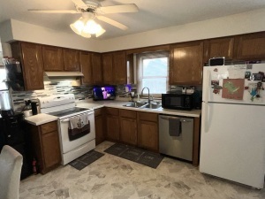 3344 Lake Drive Hartford, WI 53027 - Photo 29 of 36 In-Law Suite