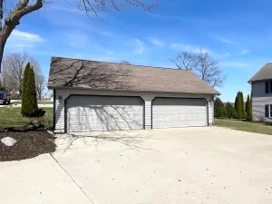 $849,900 | 3344 Lake Drive, Hartford, WI 53027