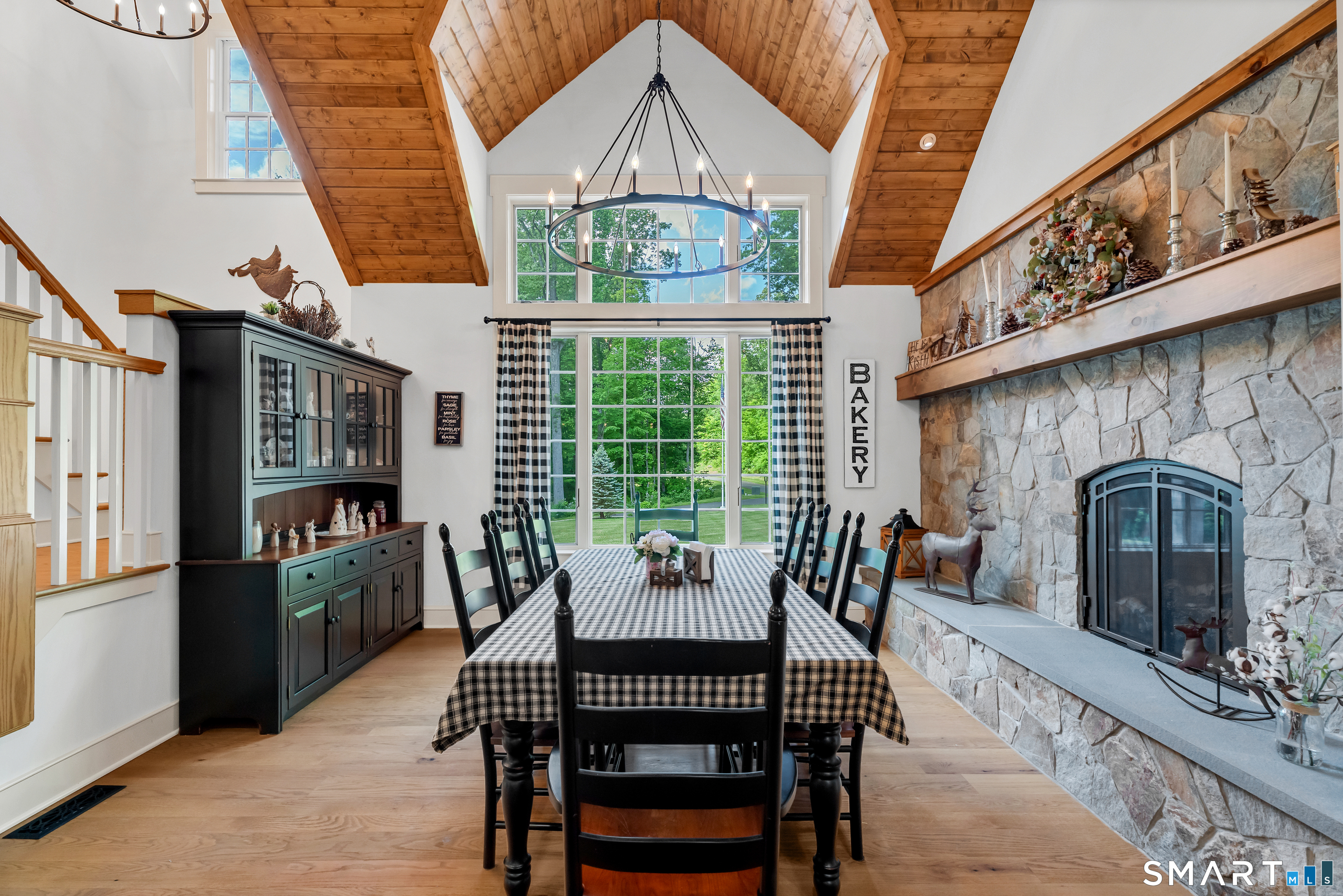 49 Round Hill Road Bethany, CT 06524 - Photo 24 of 40