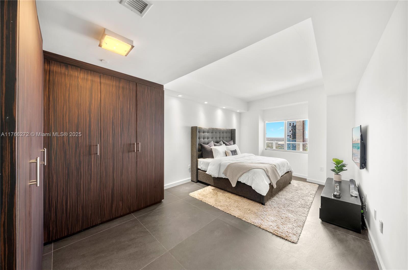 1100 Biscayne Boulevard, Unit 5303 Miami, FL 33132 - Photo 22 of 40