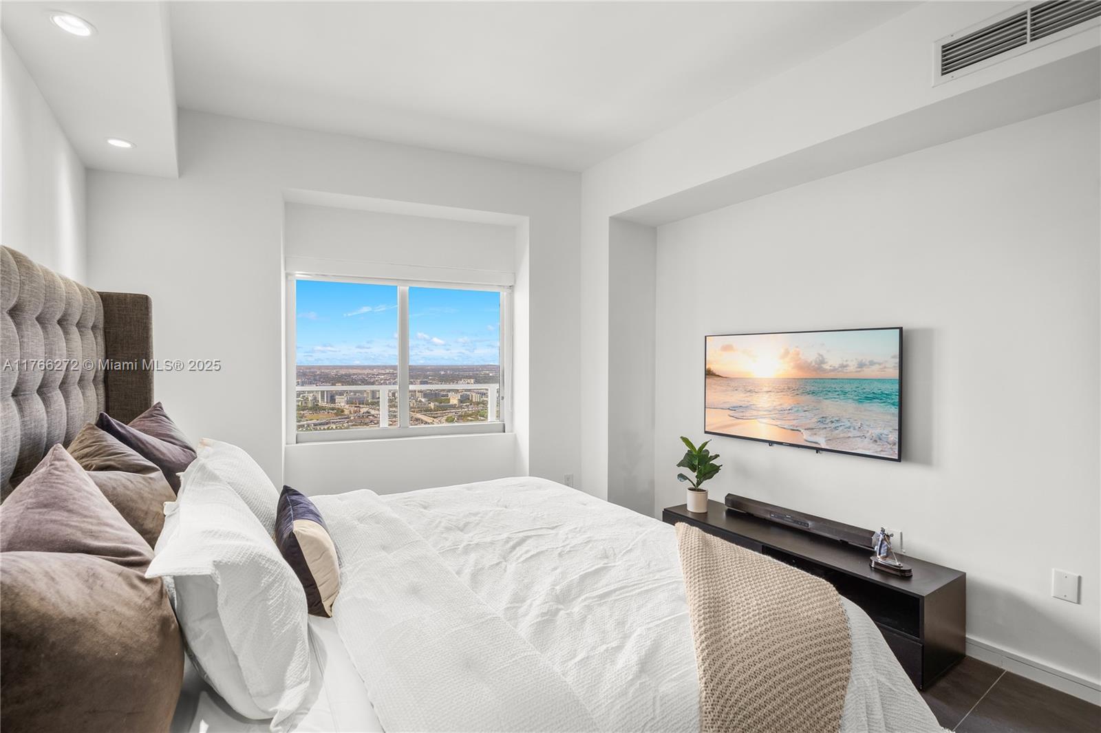 1100 Biscayne Boulevard, Unit 5303 Miami, FL 33132 - Photo 23 of 40