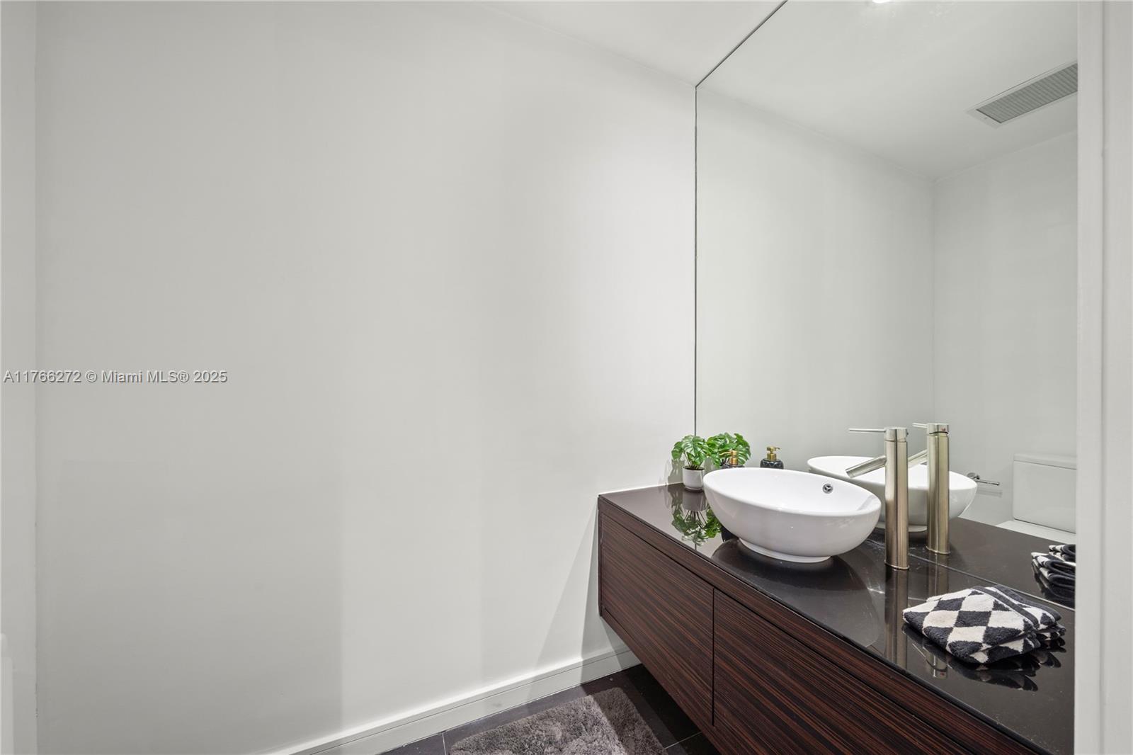 1100 Biscayne Boulevard, Unit 5303 Miami, FL 33132 - Photo 26 of 40