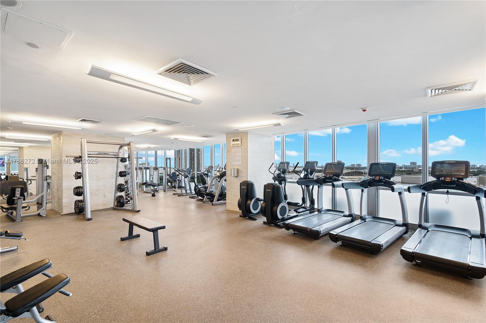 1100 Biscayne Boulevard, Unit 5303 Miami, FL 33132 - Photo 38 of 40