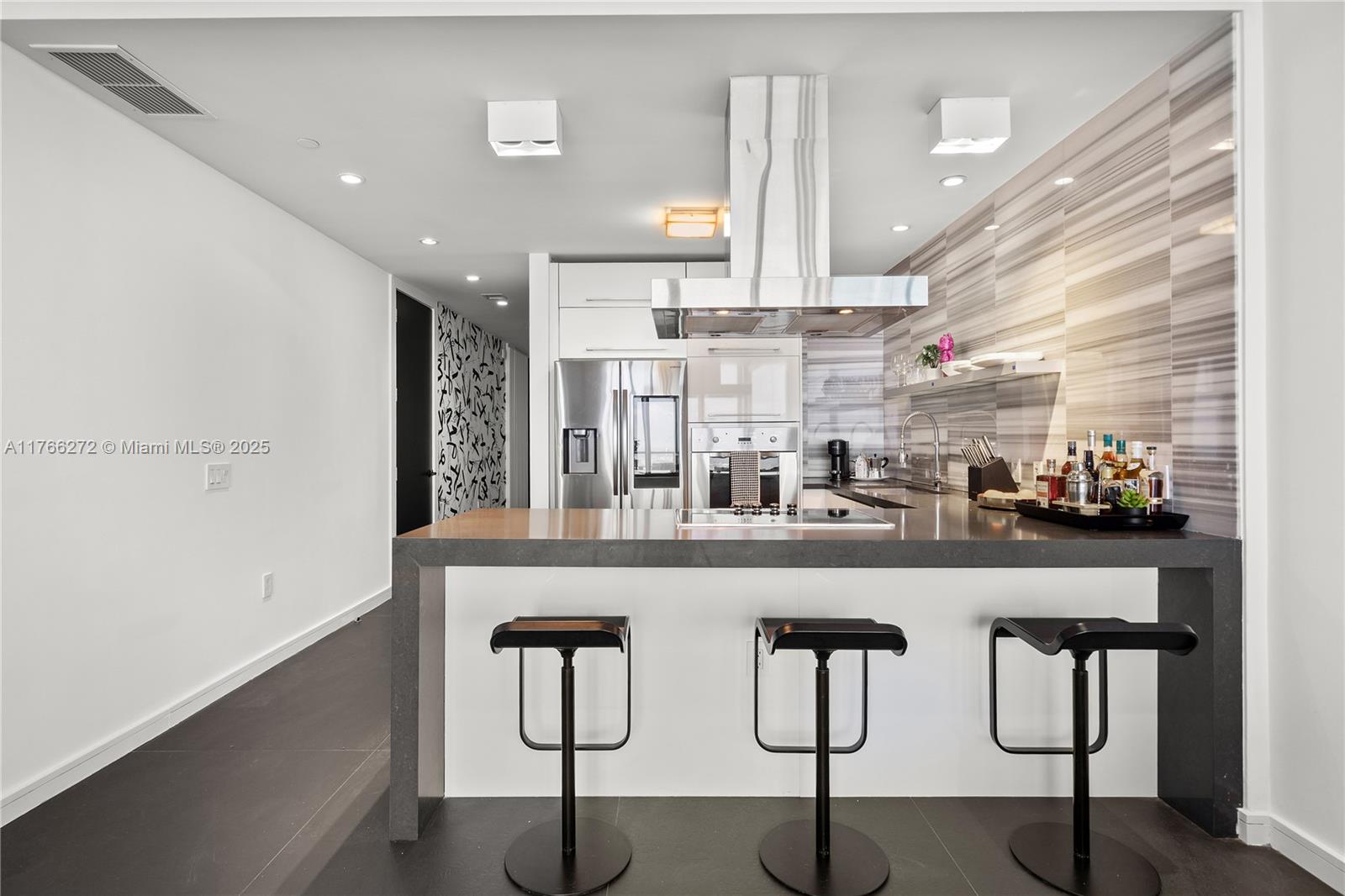 1100 Biscayne Boulevard, Unit 5303 Miami, FL 33132 - Photo 9 of 40