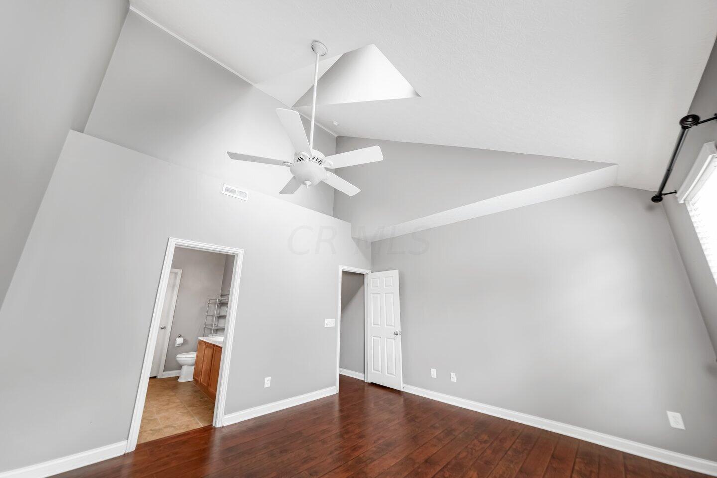 5934 Meehan Road Dublin, OH 43016 - Photo 13 of 26 Gallery Image 13