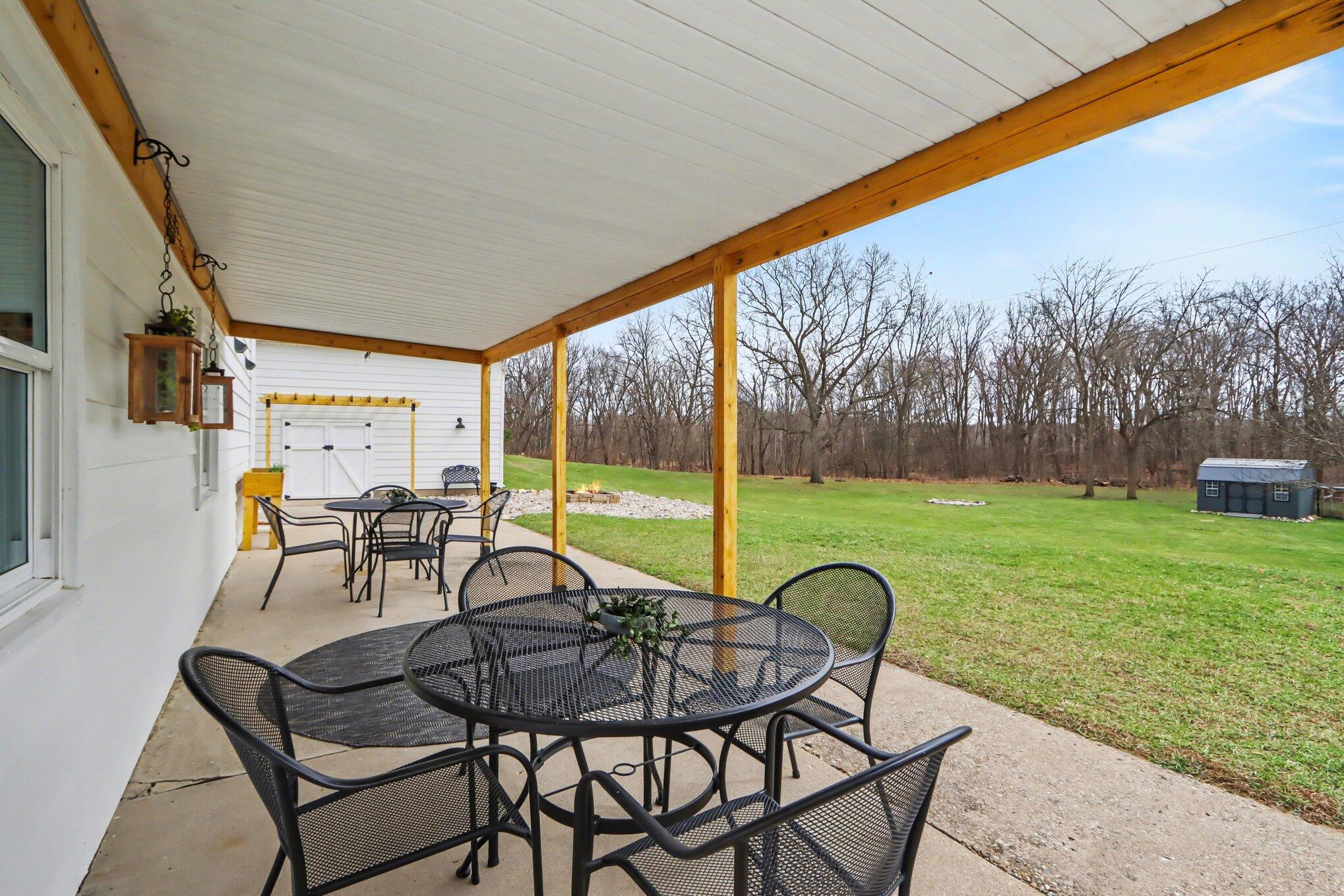 22381 North Angling Road Centreville, MI 49032 - Photo 31 of 45 Covered Back Patio