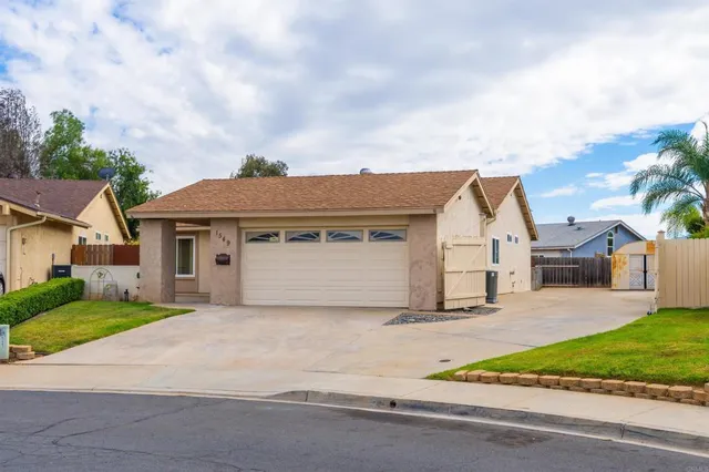 $850,000 | 1549 Robbiejean Place, El Cajon, CA 92019