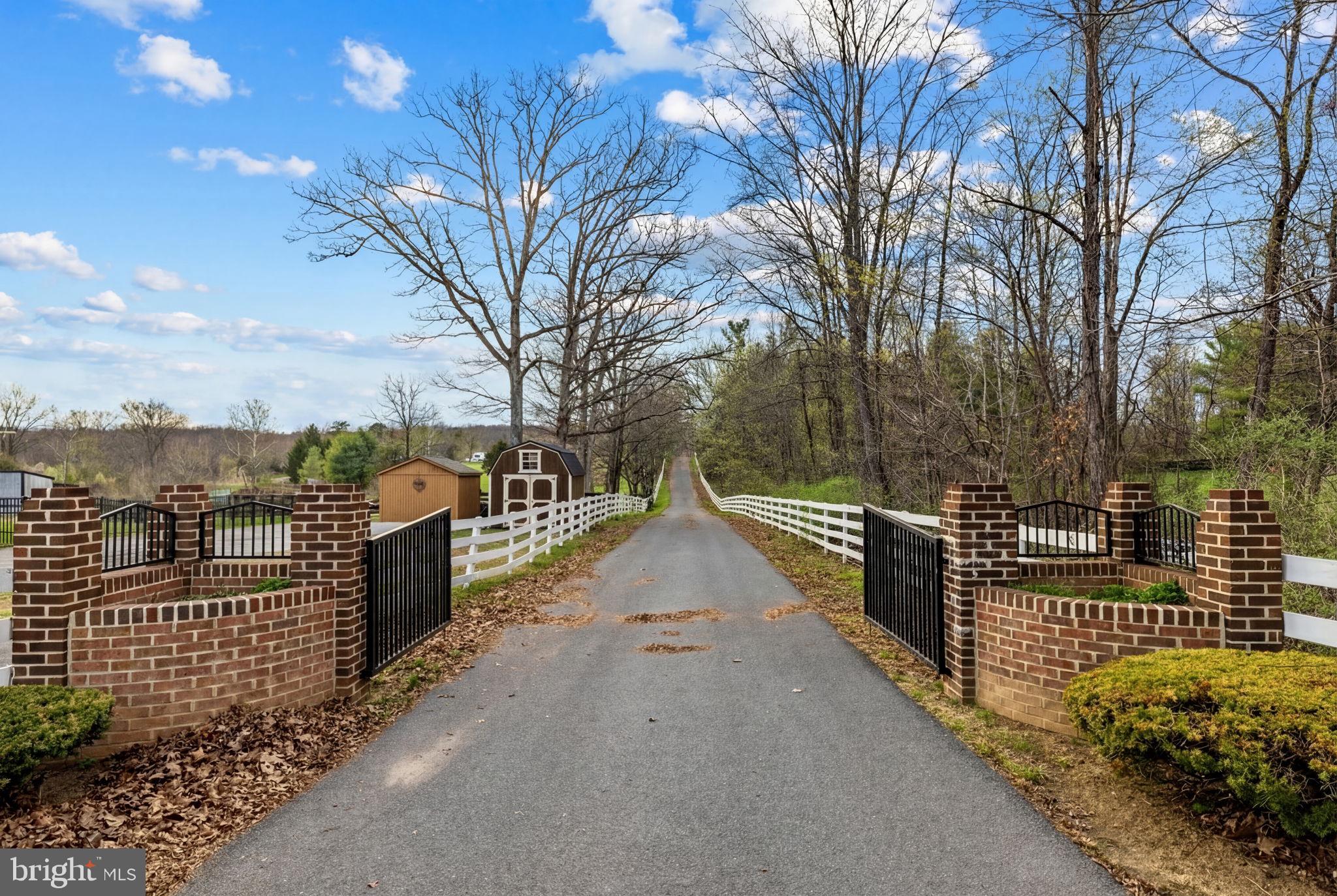 Private, secure driveway w/ automated gate