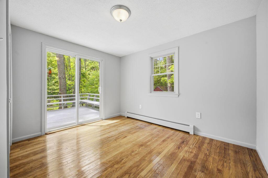 592 Hodsdon Road Pownal, ME 04069 - Photo 15 of 35 dinningroom