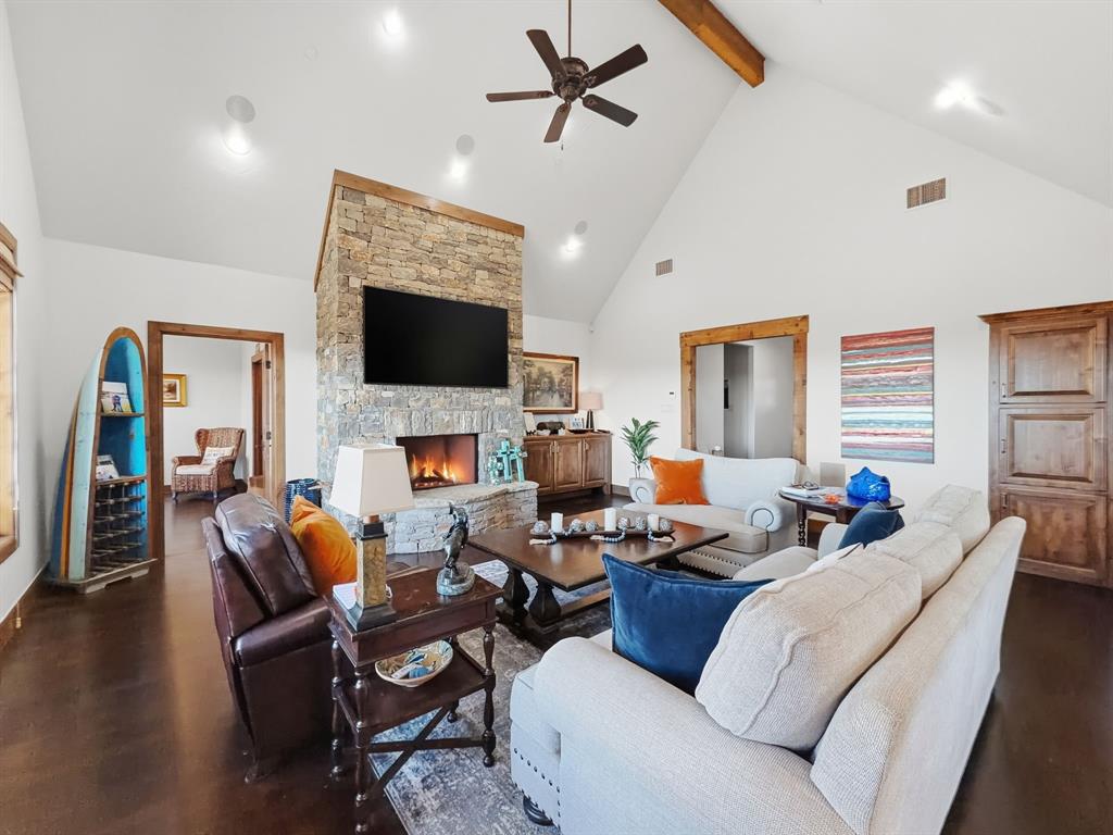 2033 Harbor Way, Unit 302 Graford, TX 76449 - Photo 6 of 28