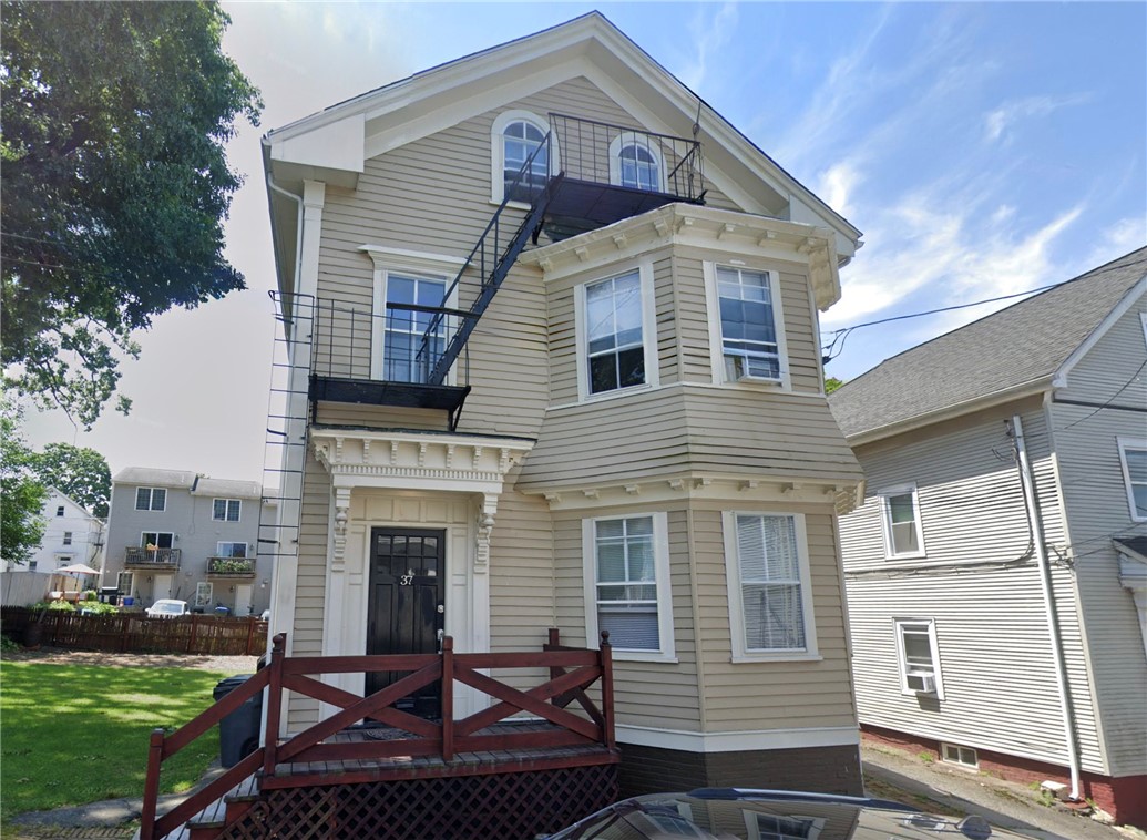 37 Royal Street, Unit 2 Providence, RI 02906 - Photo 1 of 27
