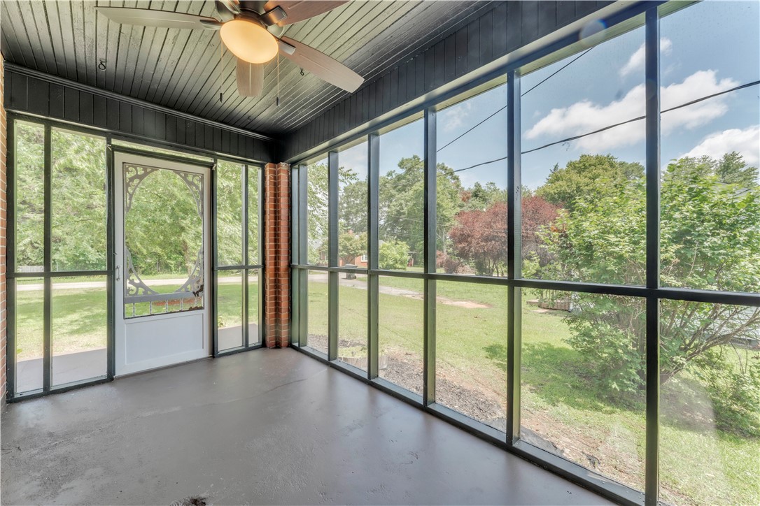111 Riley Street Westminster, SC 29693 - Photo 25 of 32 Gallery Image 25