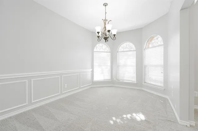 a view of empty room with window