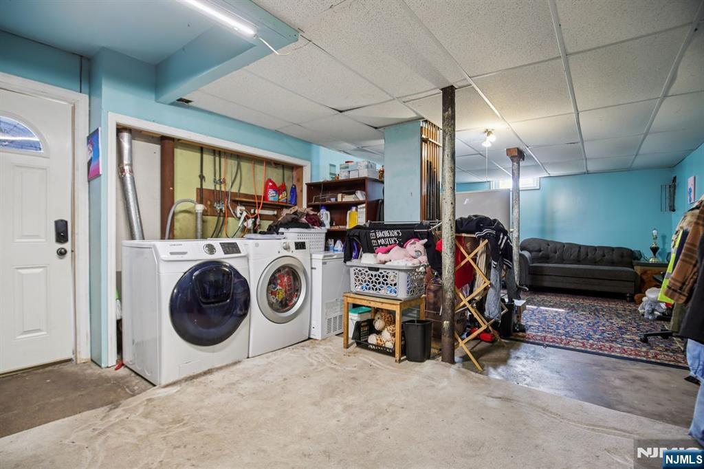 369 Queens Court Ridgewood, NJ 07450 - Photo 25 of 40