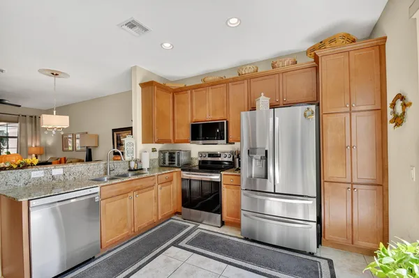 $382,500 | 7476 Sarentino Lane, Unit 121, Boynton Beach, FL 33437