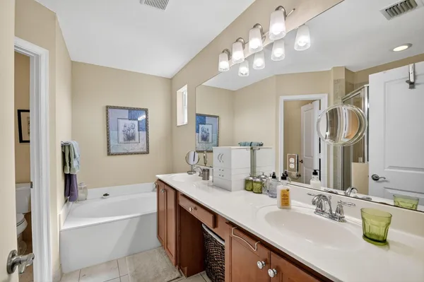 $382,500 | 7476 Sarentino Lane, Unit 121, Boynton Beach, FL 33437