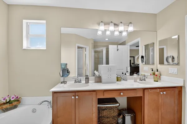 $382,500 | 7476 Sarentino Lane, Unit 121, Boynton Beach, FL 33437