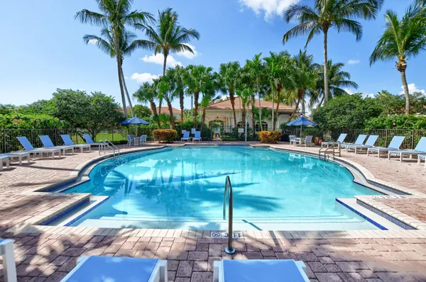 $382,500 | 7476 Sarentino Lane, Unit 121, Boynton Beach, FL 33437