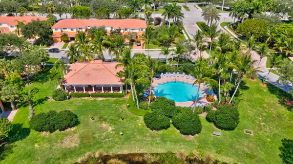 $382,500 | 7476 Sarentino Lane, Unit 121, Boynton Beach, FL 33437