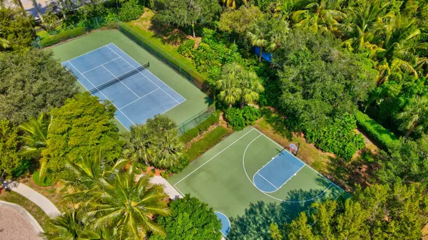 $382,500 | 7476 Sarentino Lane, Unit 121, Boynton Beach, FL 33437