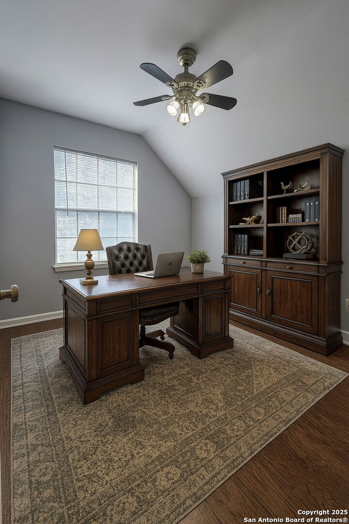 9135 Rue De Lis San Antonio, TX 78250 - Photo 14 of 23 a room with furniture