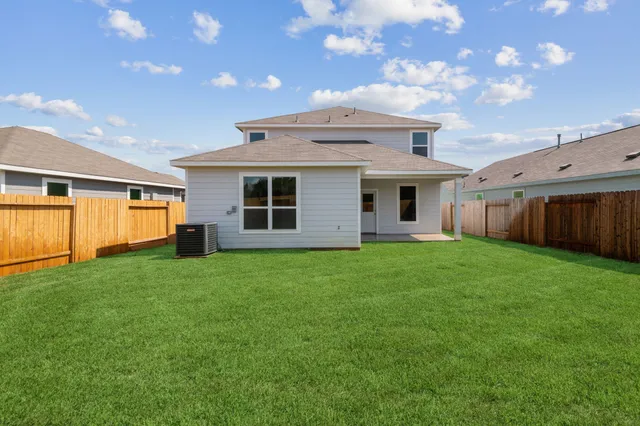 $330,900 | 16457 Blossom Grv Drive, Conroe, TX 77303