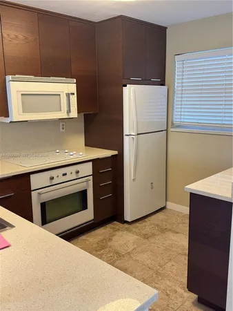 $2,700 | 1811 Sabal Palm Drive, Unit 403, Davie, FL 33324