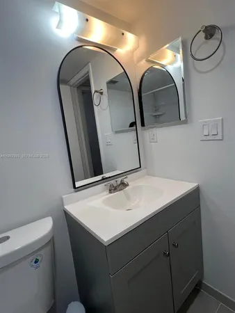 $2,700 | 1811 Sabal Palm Drive, Unit 403, Davie, FL 33324