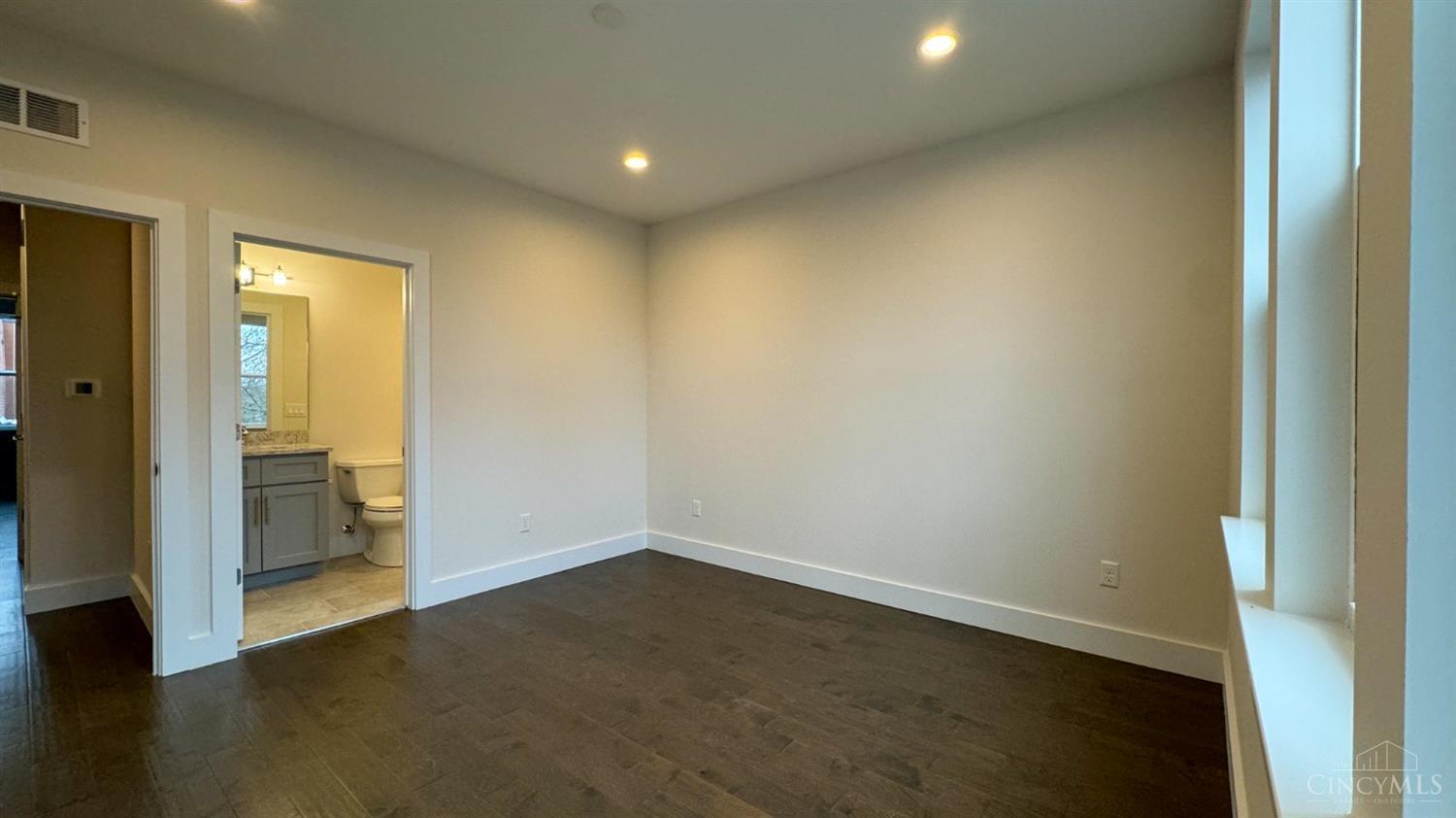 3906 Edwards Road, Unit D Cincinnati, OH 45209 - Photo 24 of 29