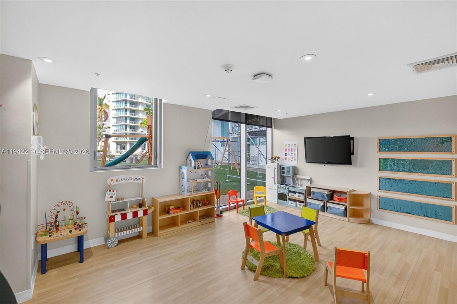 92 Southwest 3rd Street, Unit 307 Miami, FL 33130 - Photo 38 of 47