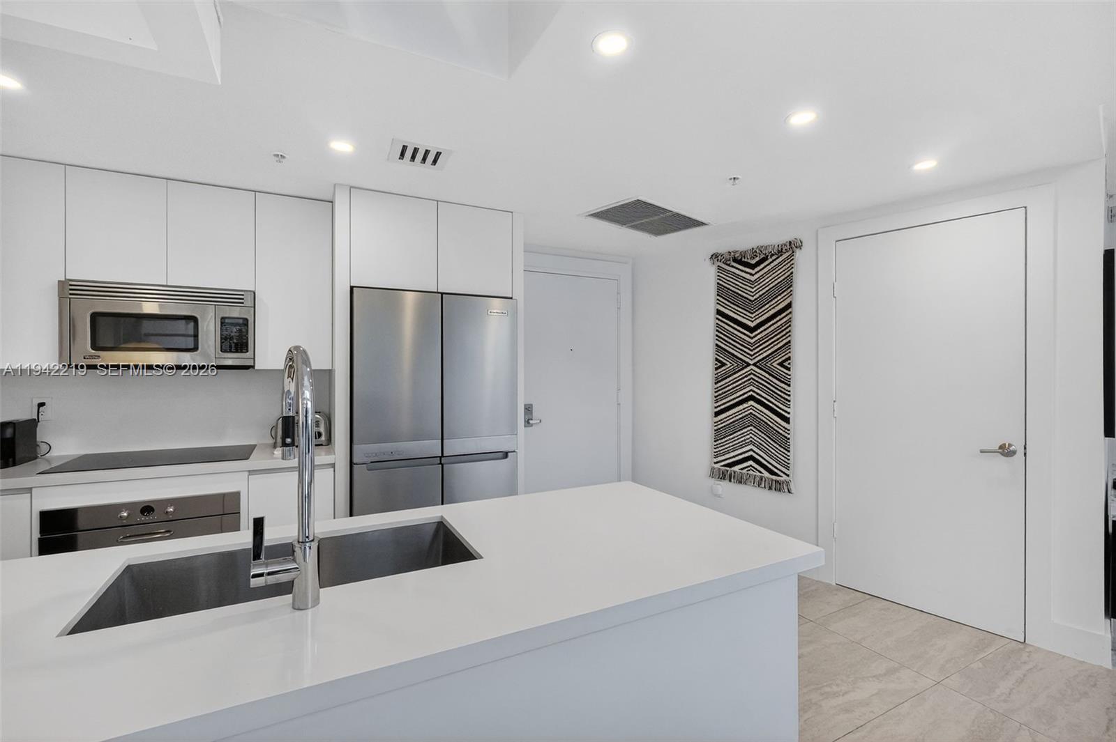 92 Southwest 3rd Street, Unit 307 Miami, FL 33130 - Photo 7 of 47