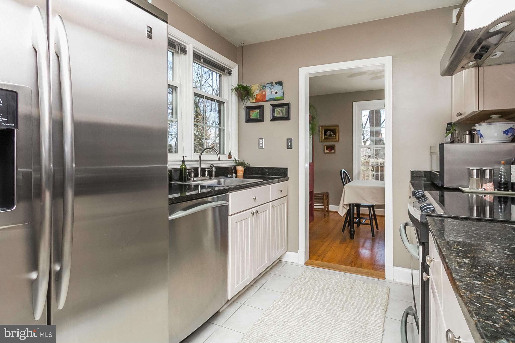 6803 Ridgewood Road Baltimore, MD 21239 - Photo 9 of 29 Kitchen