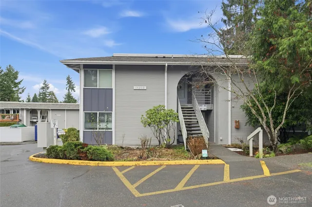 $399,000 | 17203 Northeast 45th Street, Unit 47, Redmond, WA 98052