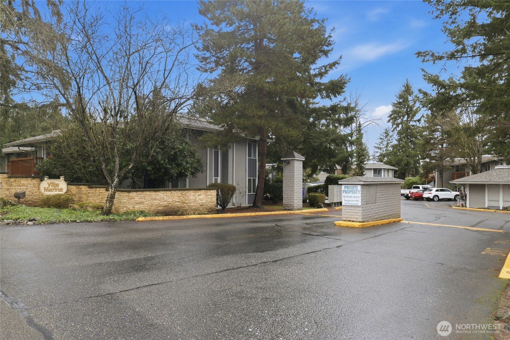 17203 Northeast 45th Street, Unit 47 Redmond, WA 98052 - Photo 21 of 28