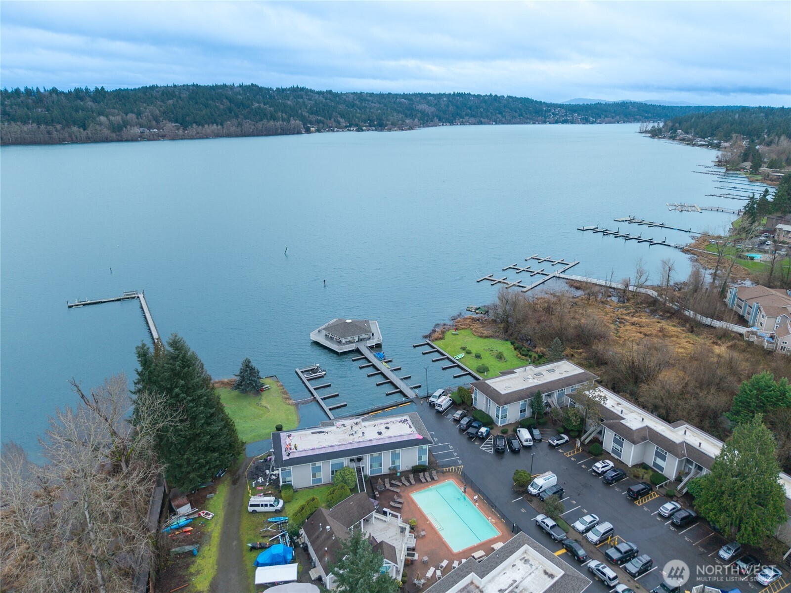 17203 Northeast 45th Street, Unit 47 Redmond, WA 98052 - Photo 23 of 28