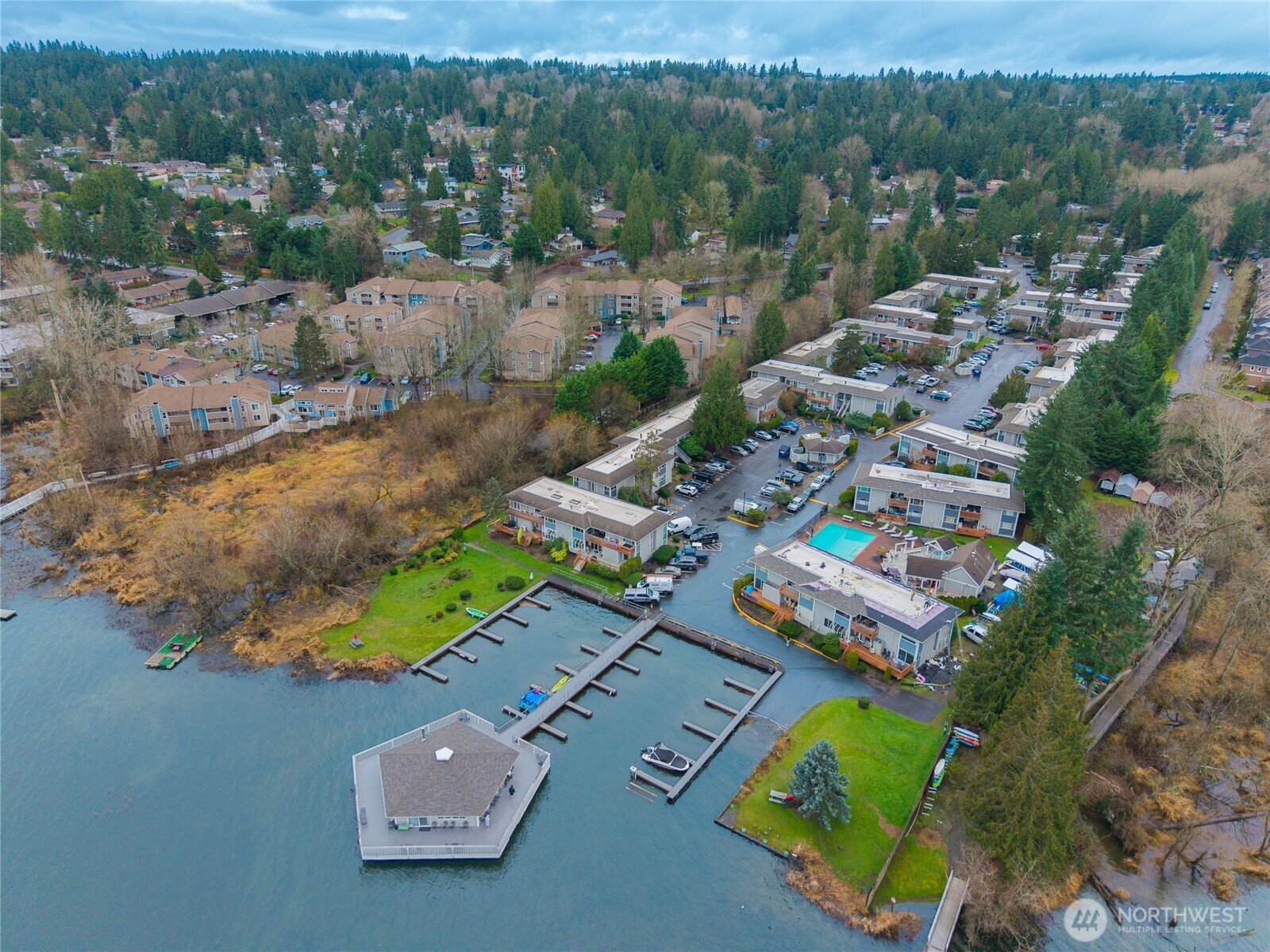 17203 Northeast 45th Street, Unit 47 Redmond, WA 98052 - Photo 26 of 28