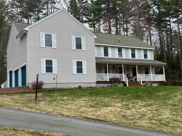 $825,000 | 5 Pebble Court, Merrimack, NH 03054
