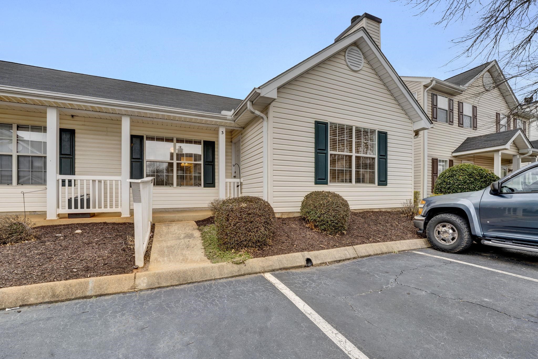 3 Hayfield Lane Greer, SC 29650 - Photo 1 of 28 Gallery Image 1