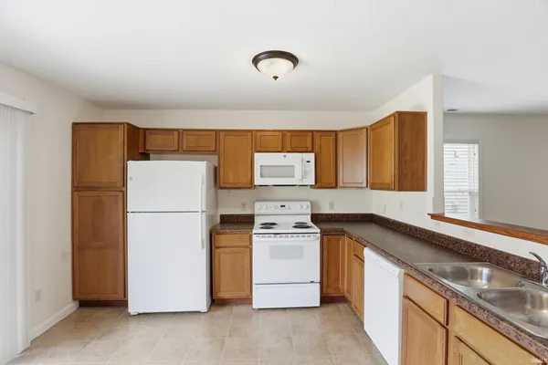 $264,900 | 4104 Ravens Cove Run, Fort Wayne, IN 46818