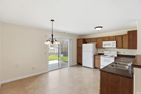 $264,900 | 4104 Ravens Cove Run, Fort Wayne, IN 46818