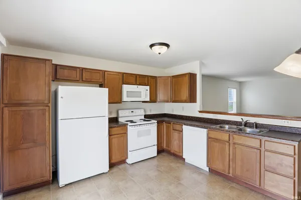 $264,900 | 4104 Ravens Cove Run, Fort Wayne, IN 46818