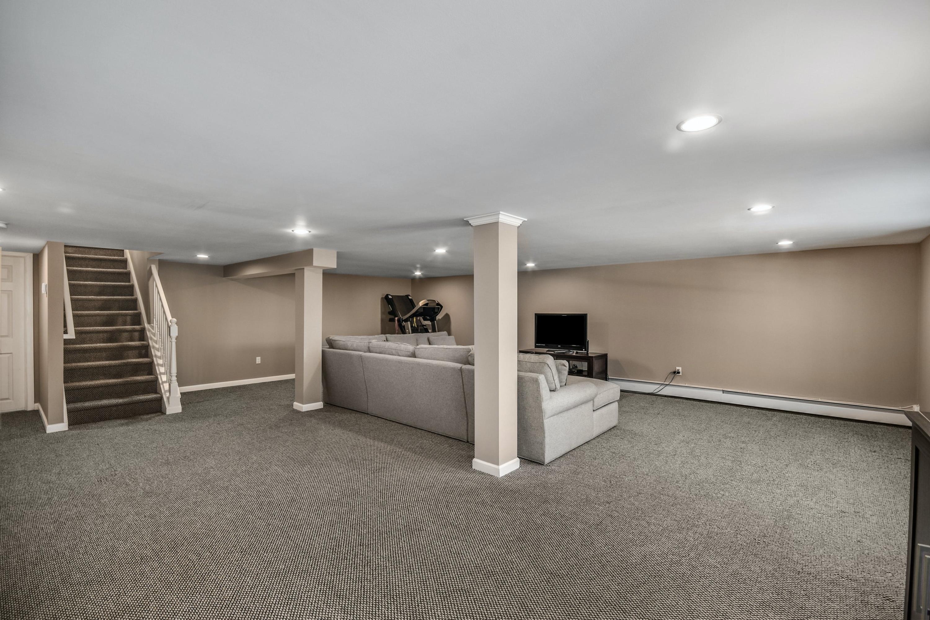 39 Scribner Hill Road Wilton, CT 06897 - Photo 19 of 25