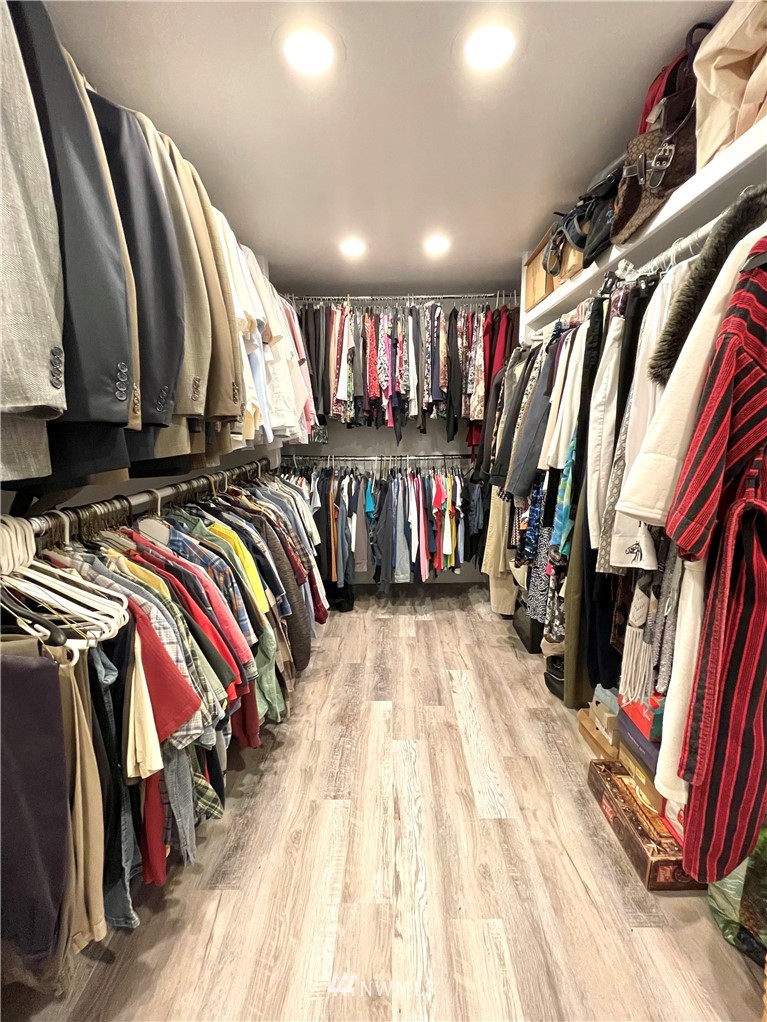 28 Dixon Road Omak, WA 98841 - Photo 20 of 39 a view of walk in closet with clothes and shoes
