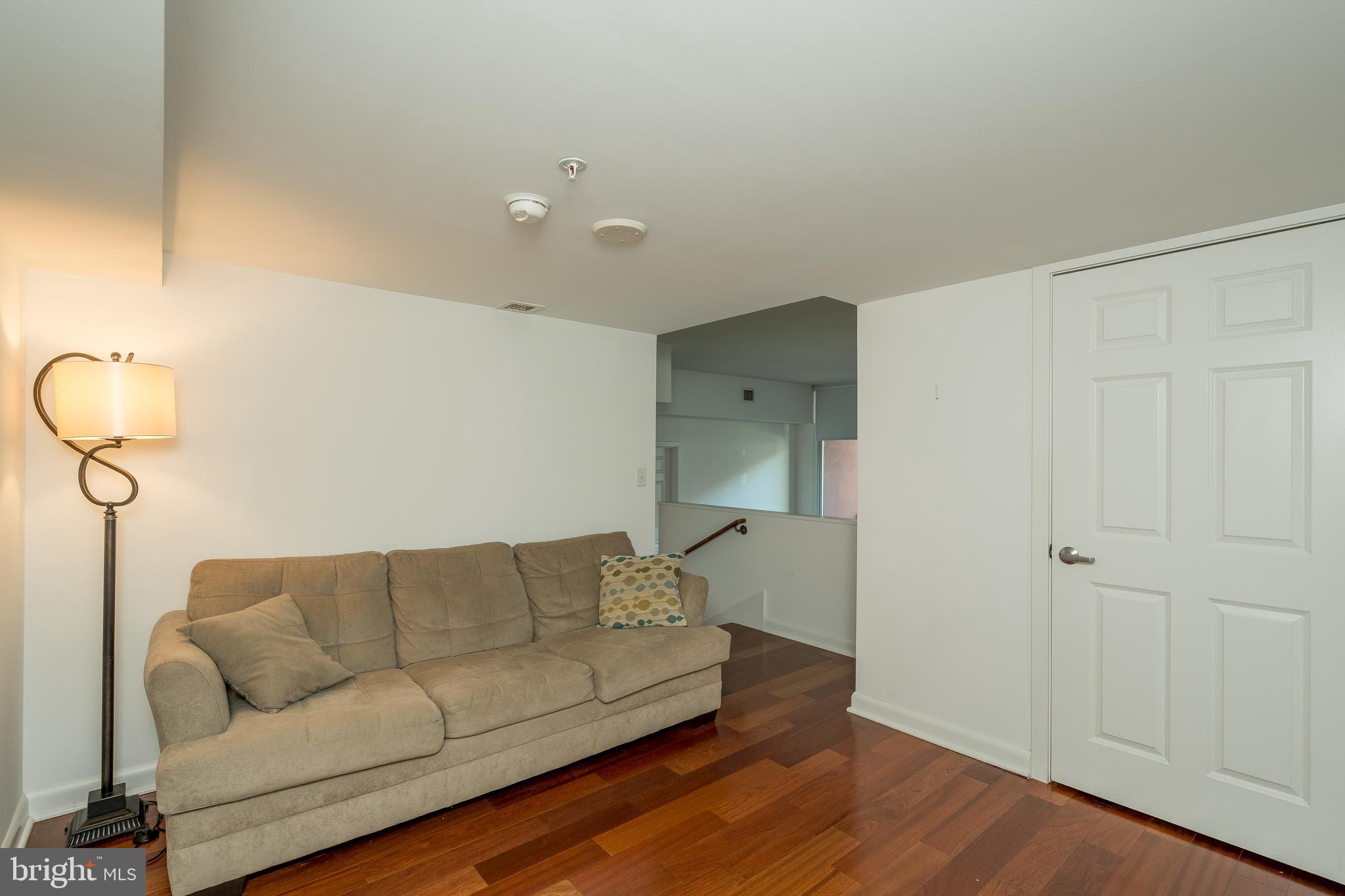 22 South Front Street, Unit 305 Philadelphia, PA 19106 - Photo 11 of 34