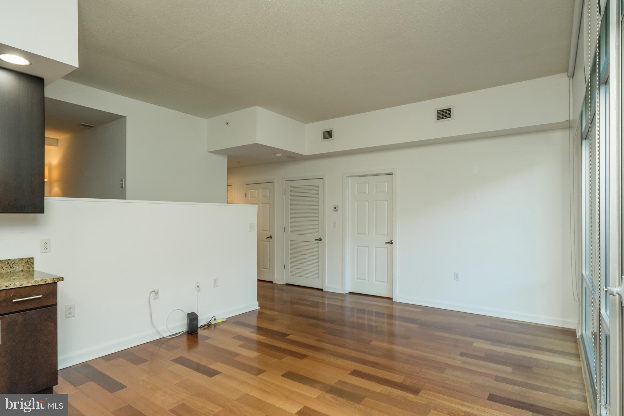 22 South Front Street, Unit 305 Philadelphia, PA 19106 - Photo 13 of 34