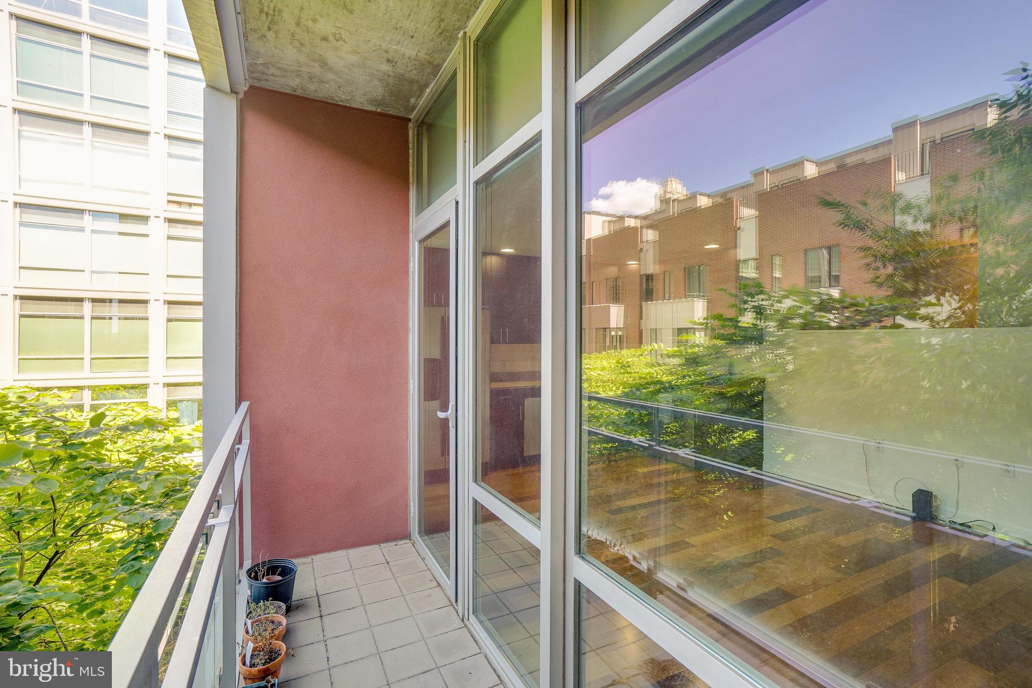 22 South Front Street, Unit 305 Philadelphia, PA 19106 - Photo 26 of 34