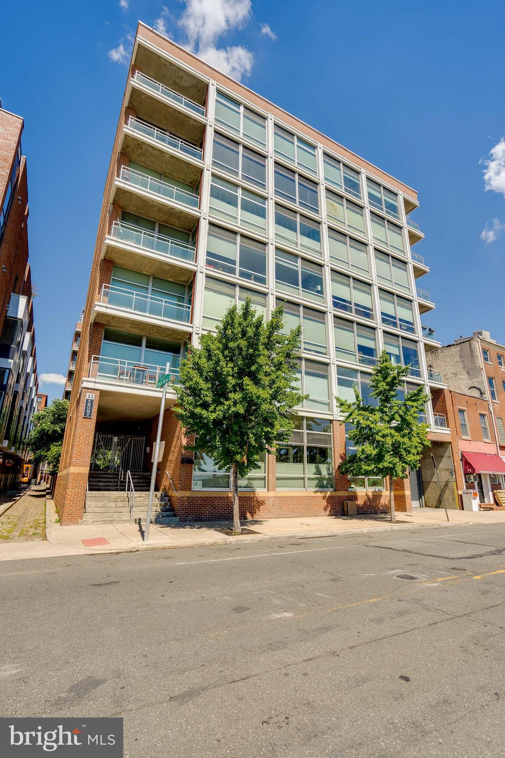 22 South Front Street, Unit 305 Philadelphia, PA 19106 - Photo 31 of 34