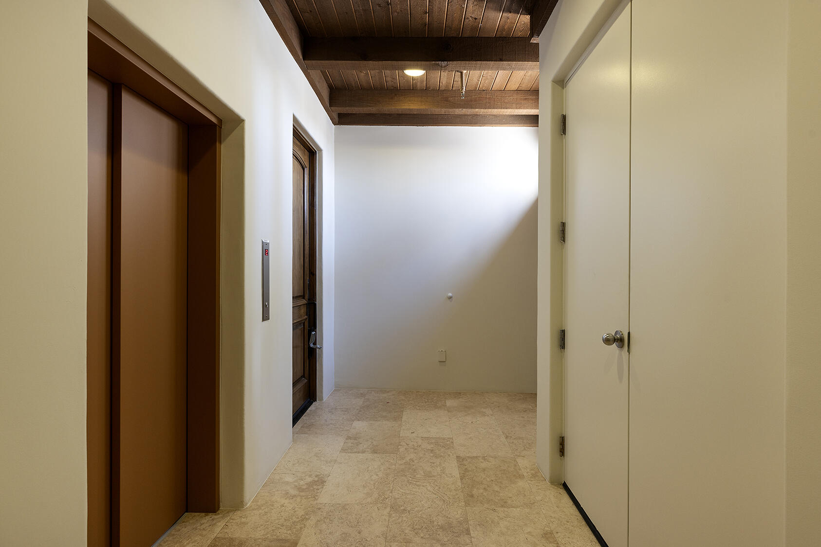 86816 Rogers Way Thermal, CA 92274 - Photo 23 of 29 a view of elevator