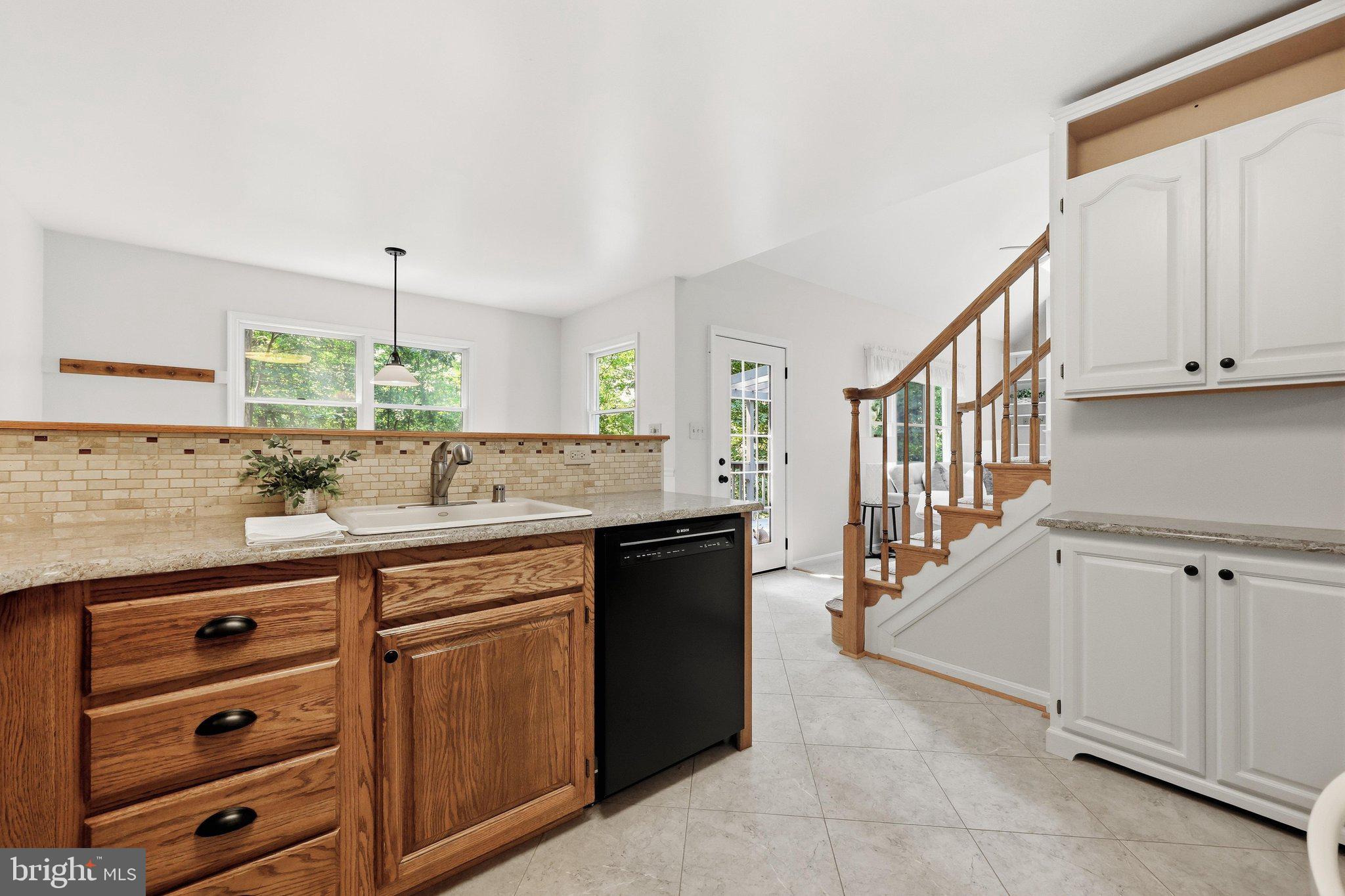 13315 Old Annapolis Road Mount Airy, MD 21771 - Photo 11 of 65 Kitchen