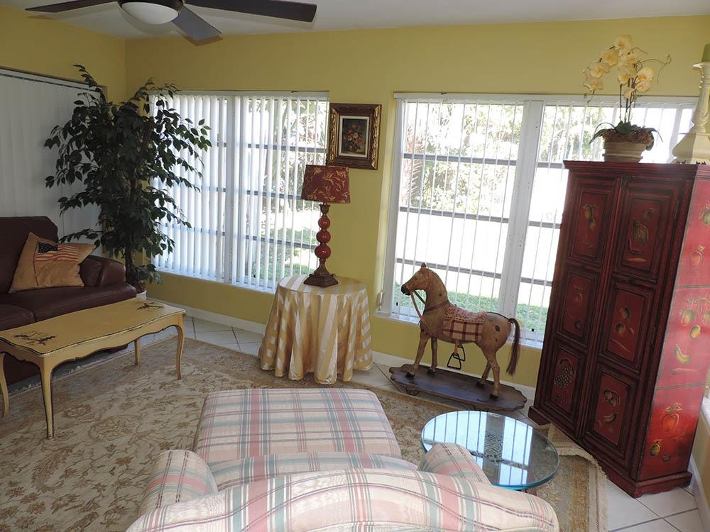 467 Northeast 28th Street Boca Raton, FL 33431 - Photo 5 of 14 467NE28thSt
